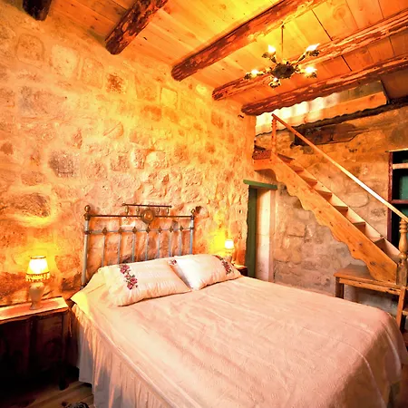 Anitya Cave House 2* Ортахисар