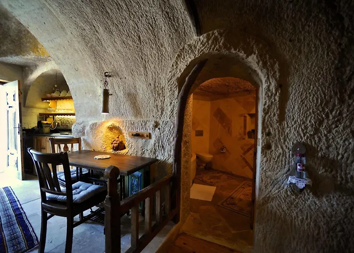 Aparthotel Anitya Cave House 2*