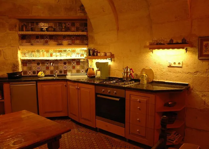 Aparthotel Anitya Cave House 2*